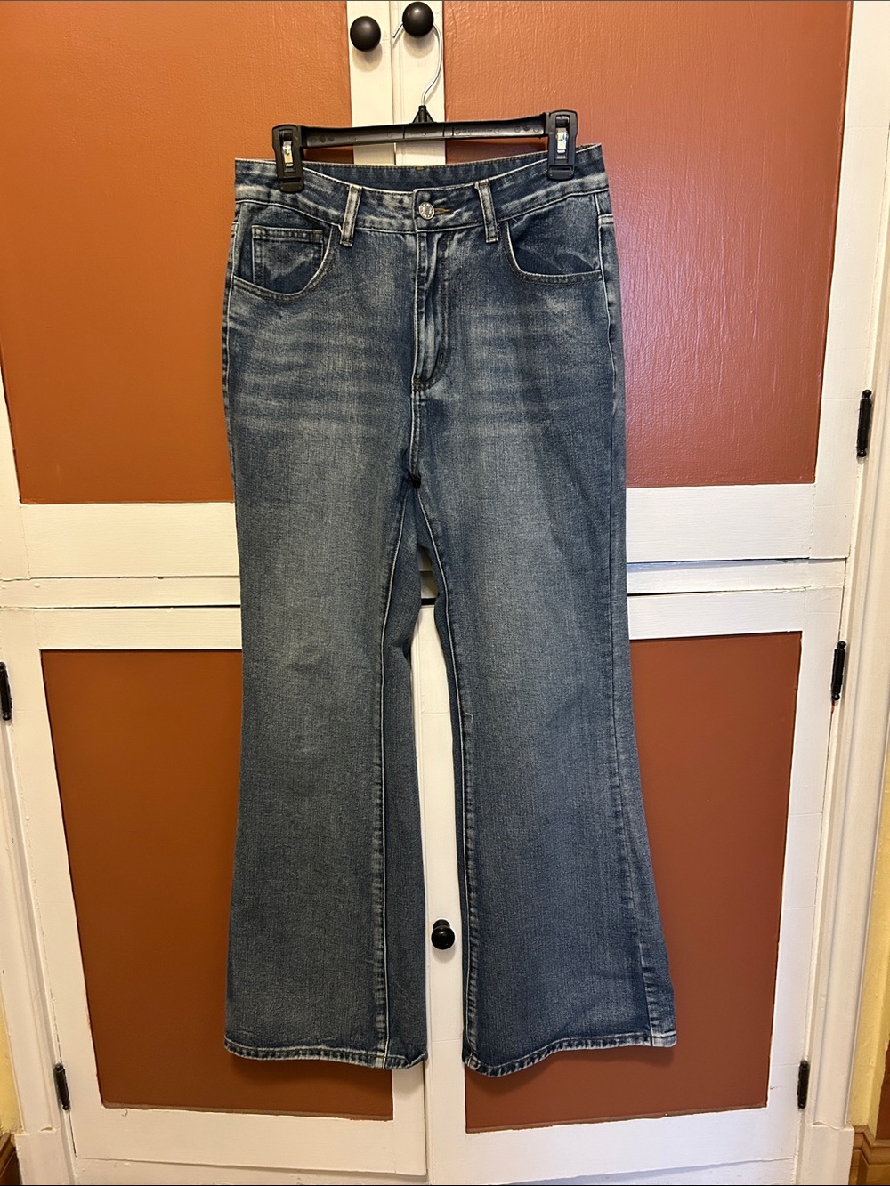 ROMWE Washed Blue Flare Jeans Size 6 Inseam 29” Soft